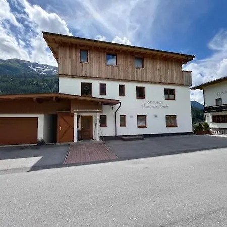 Gaestehaus Strolz Hanspeter *