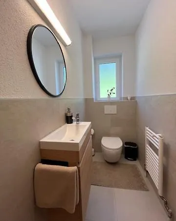 Gaestehaus Strolz Hanspeter *